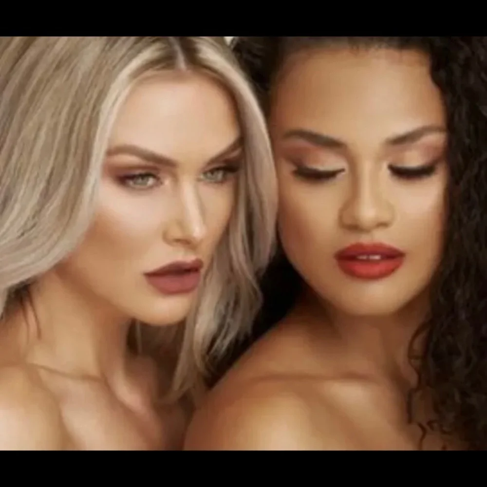 Give Them‎ LaLa Beauty